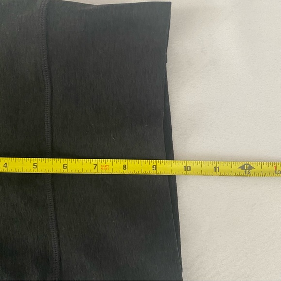 Vuori Women’s Clean Elevation Leggings XS High Rise 7/8 Length Black Heather NWT - Picture 11 of 12
